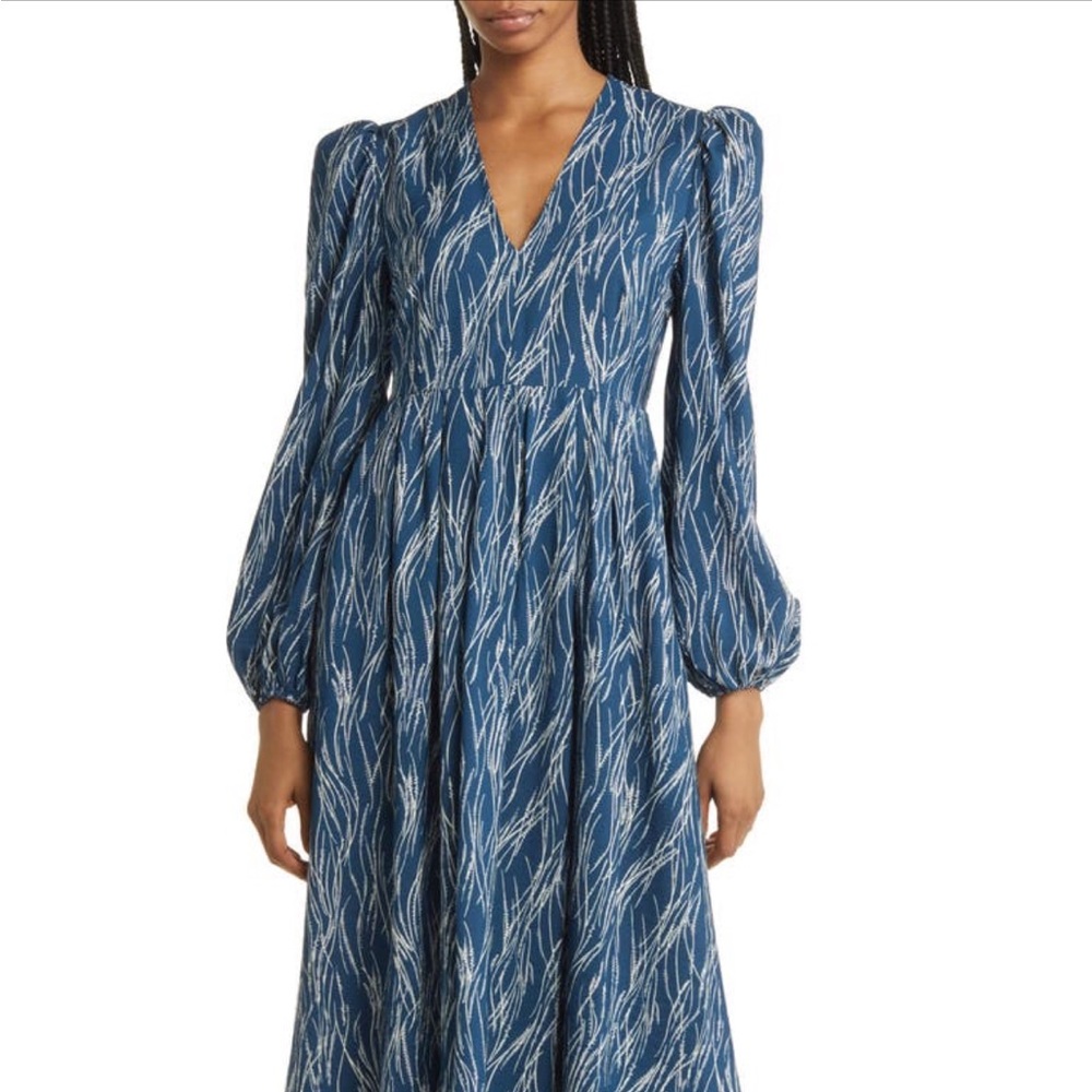 Chelsea28 Blue pleated puff shoulder midi dress